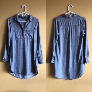 Lightweight jean tunic.